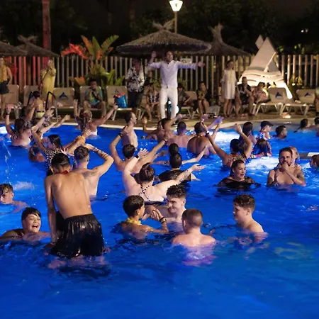 Almafra Camping 3*